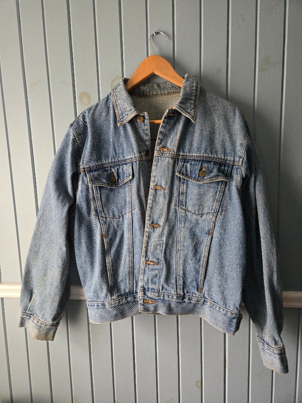 Sargent Pepper Vintage 90s Waist-Length Light Wash Denim Jacket M